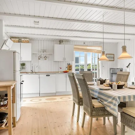 Melita - 300m From The Sea By Interhome