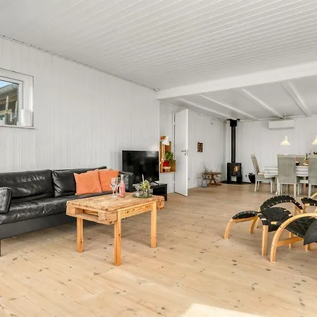 Melita - 300m From The Sea By Interhome